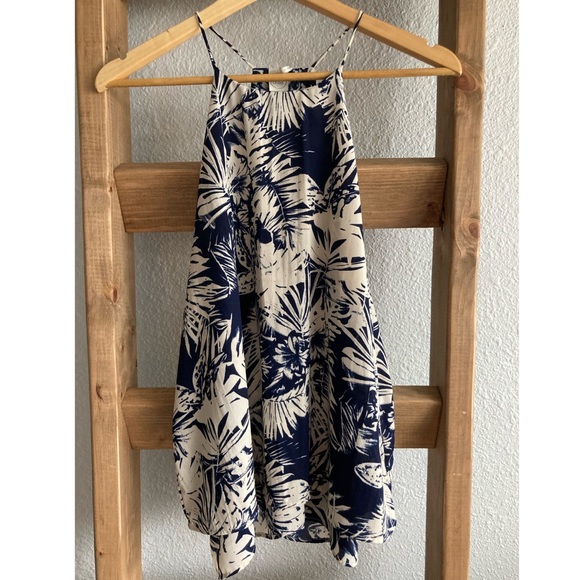 Tank top - Picture 2 of 3